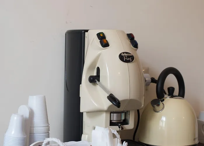 Supportico Lopez 3* نابولي