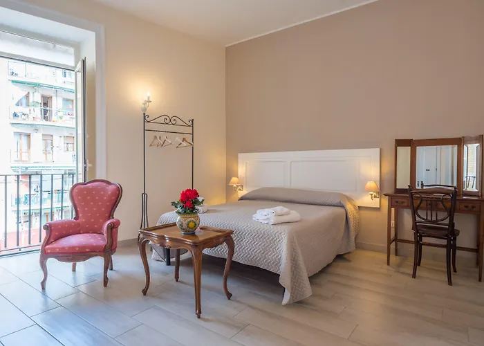 Supportico Lopez بيت ضيافة نابولي