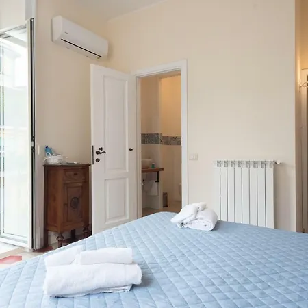 Supportico Lopez בית הארחה נאפולי