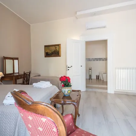 ゲストハウス Supportico Lopez 3*